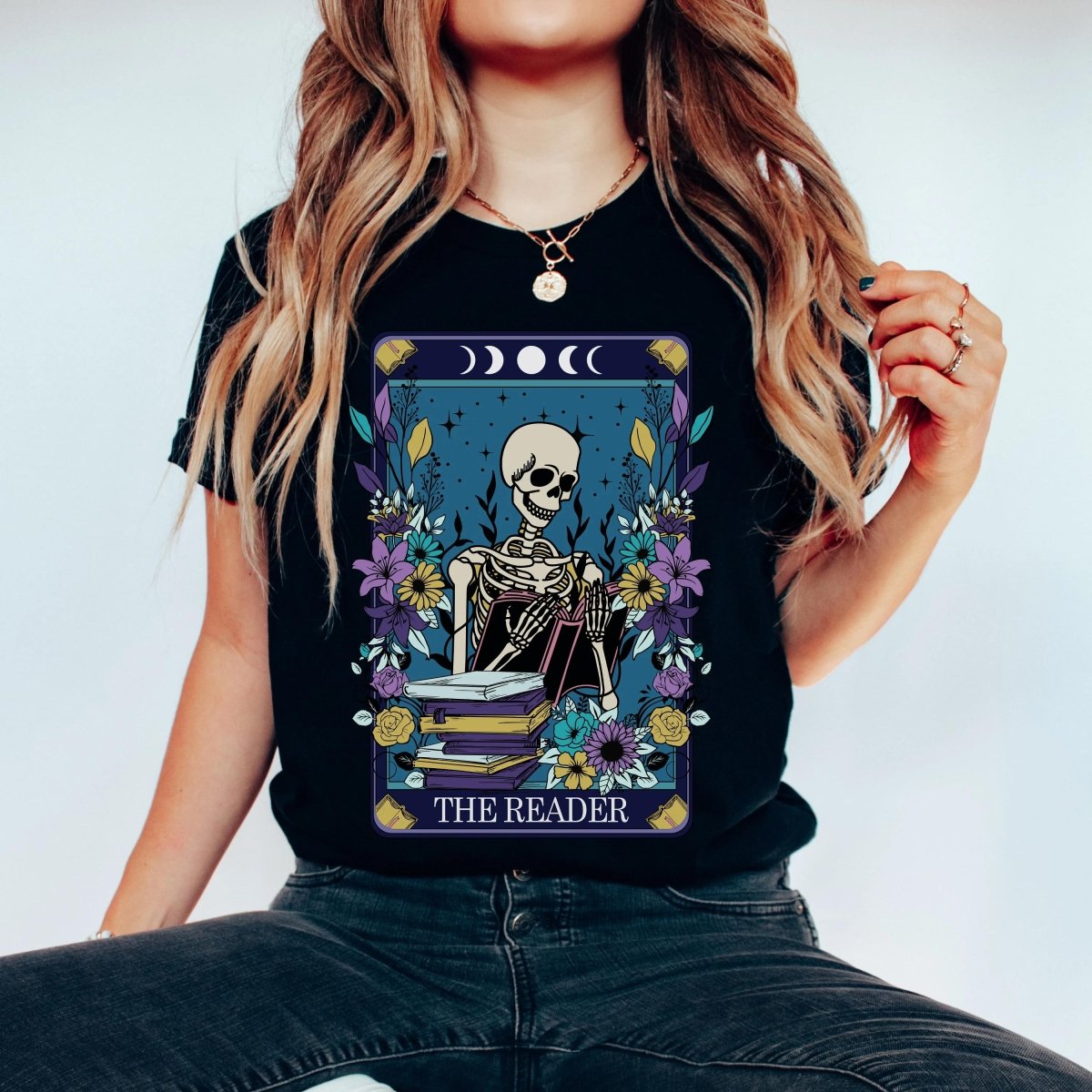 Read Tarot T-Shirt