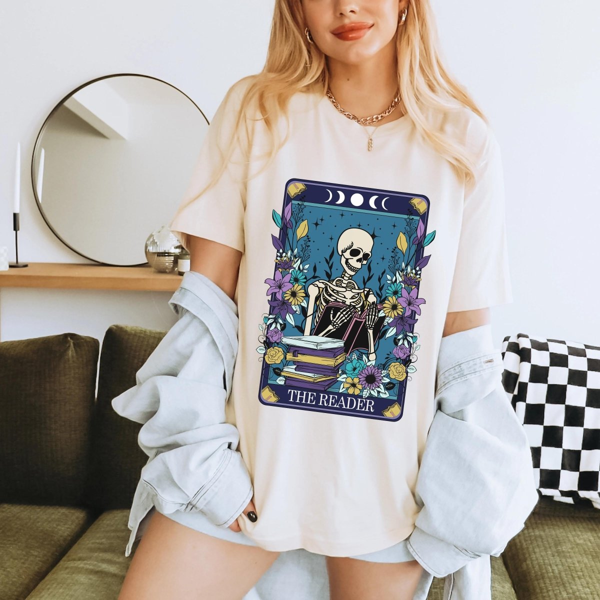 Read Tarot T-Shirt